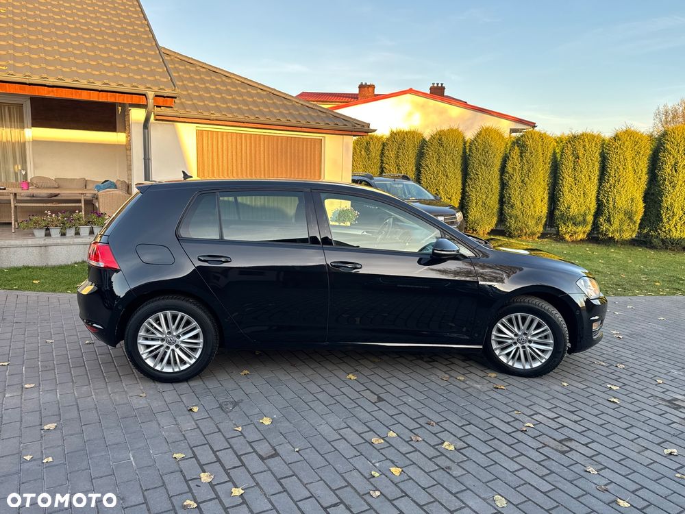 Volkswagen Golf 2.0 TDI BlueMotion Technology Cup - 39