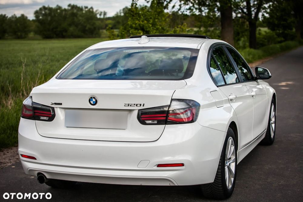BMW Seria 3 - 10