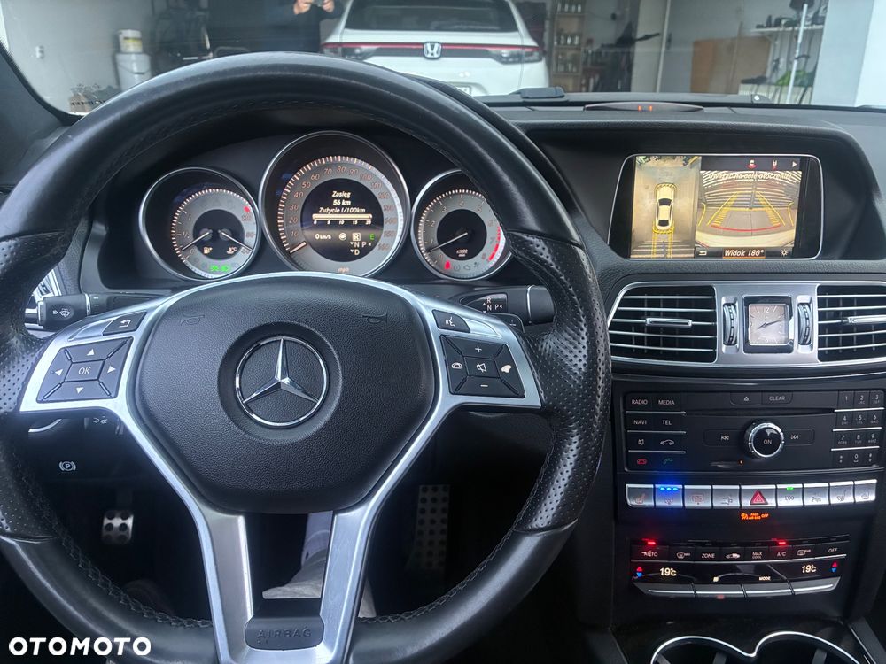 Mercedes-Benz Klasa E 400 7G-TRONIC - 12