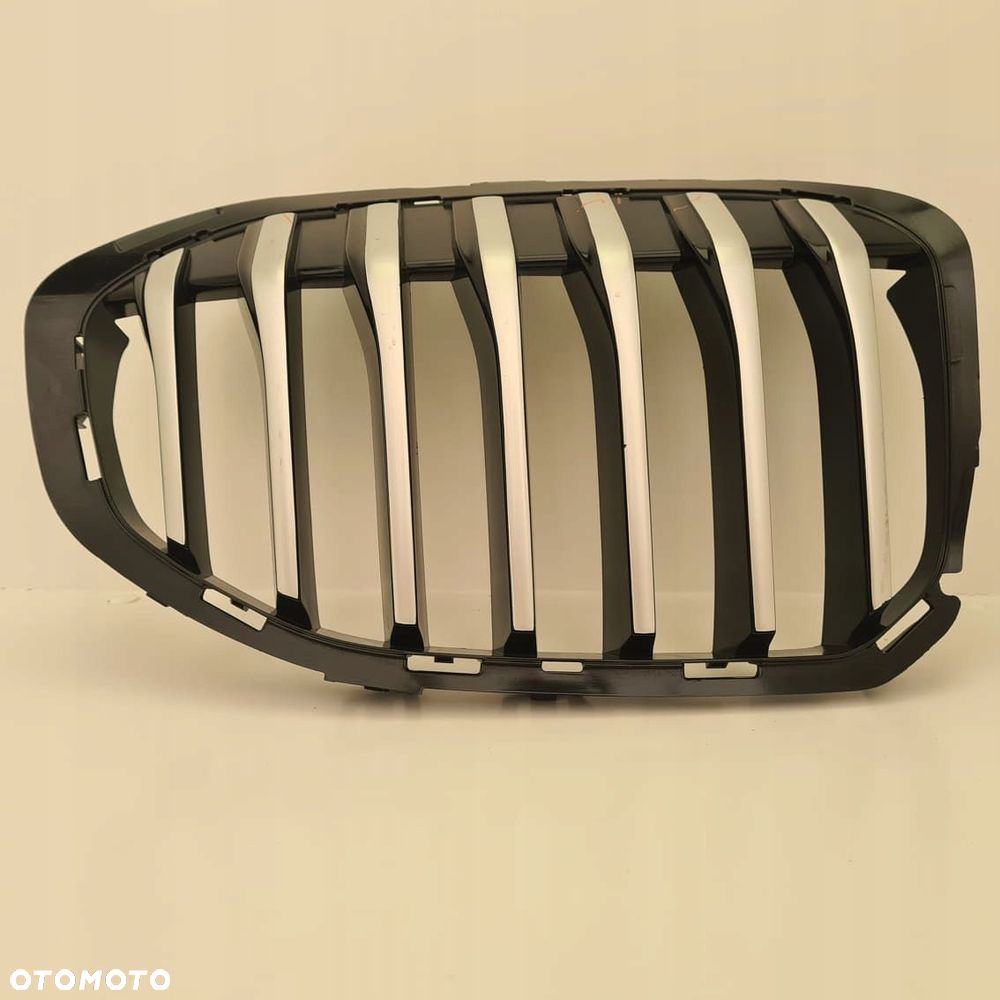 grill atrapa nerki przód bmw 1 f40 7450957 - 1