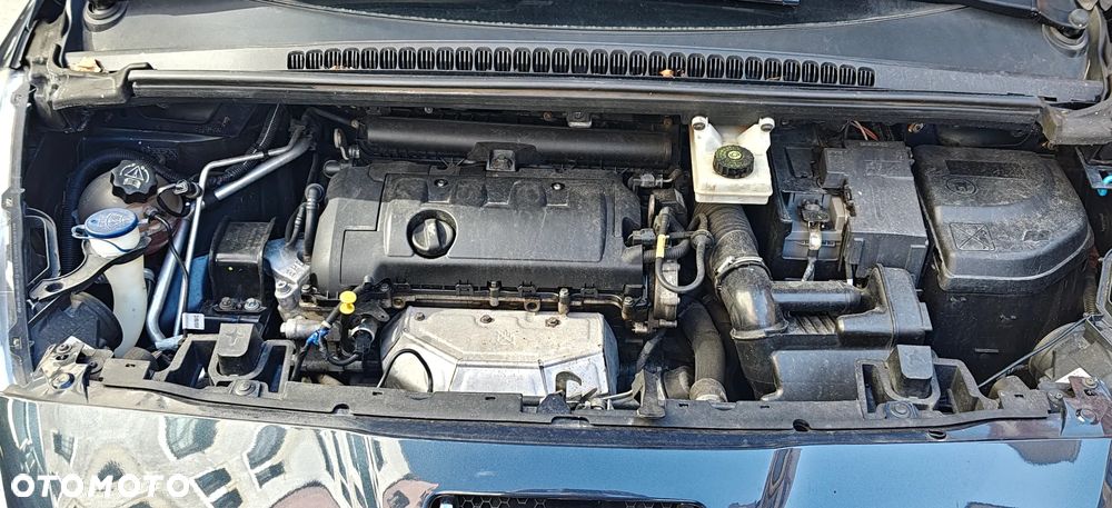Peugeot 5008 1.6 Premium - 31