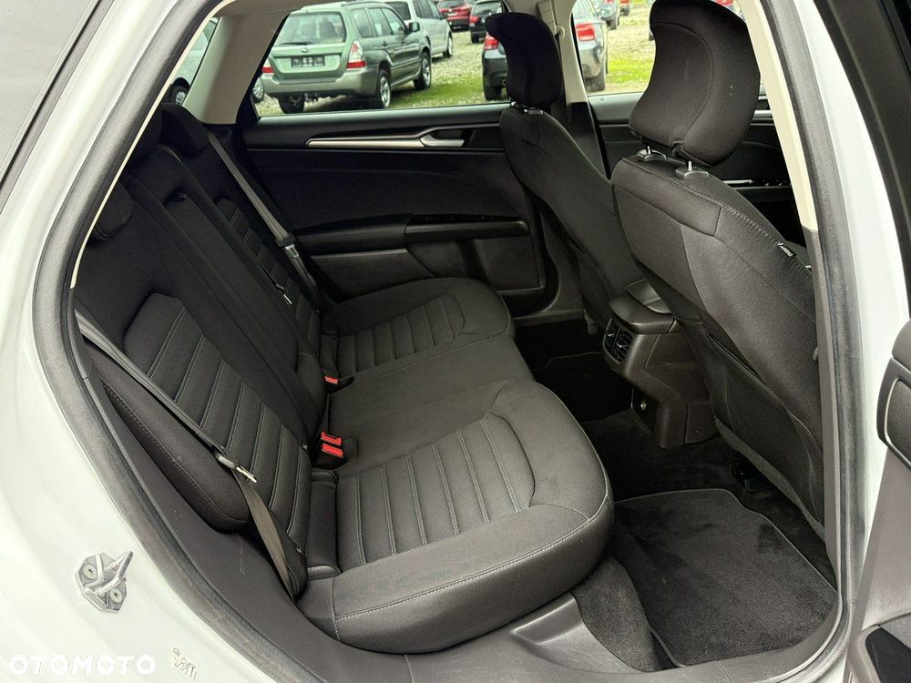 Ford Mondeo - 28