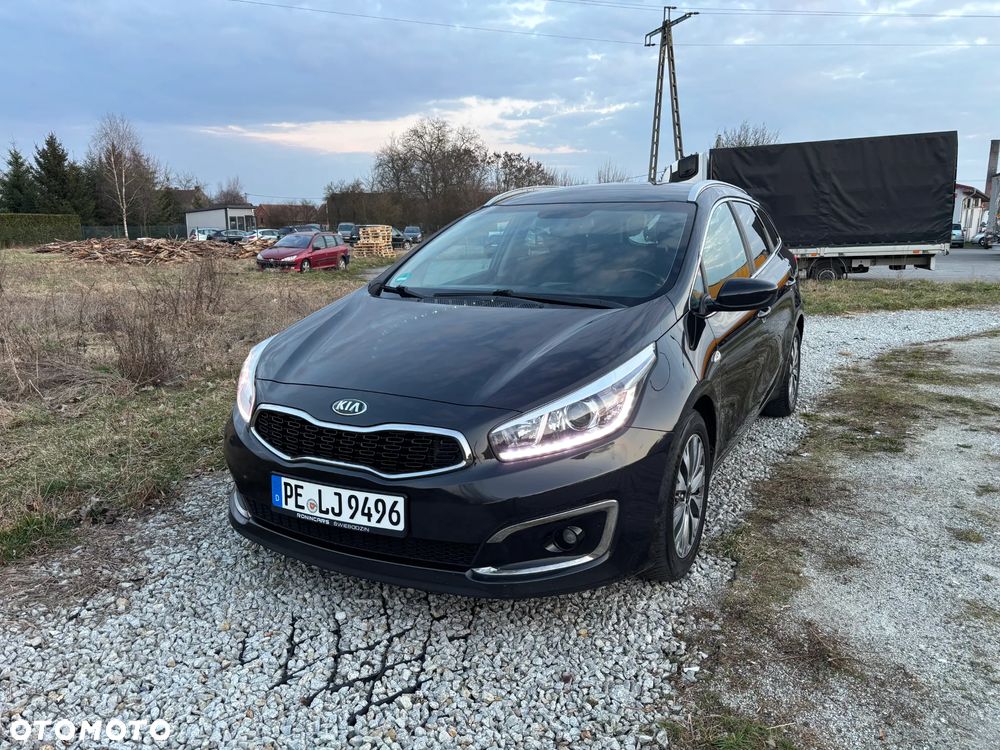 Kia Ceed 1.6 CRDi 136 ISG Platinum Edition - 12