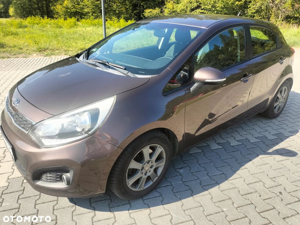 Kia Rio 1.2 XL - 1