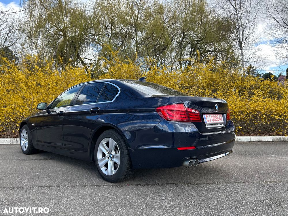 BMW Seria 5 520d Aut. - 10