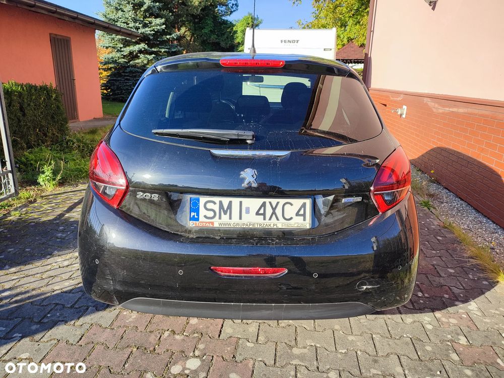 Używany Peugeot 208 2017 - 16 900 PLN, 64 000 km - Otomoto.pl