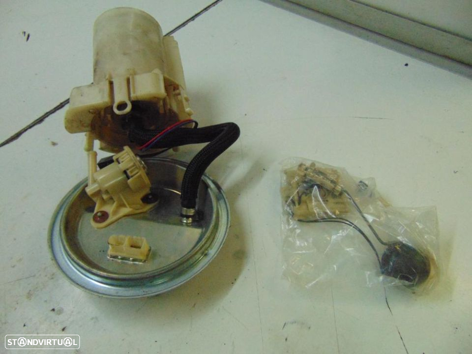 Opel Corsa C bomba mais bóia - 3