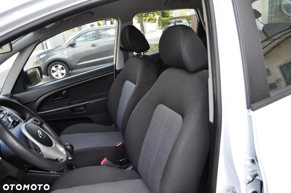 Kia Venga 1.4 CVVT Attract - 19