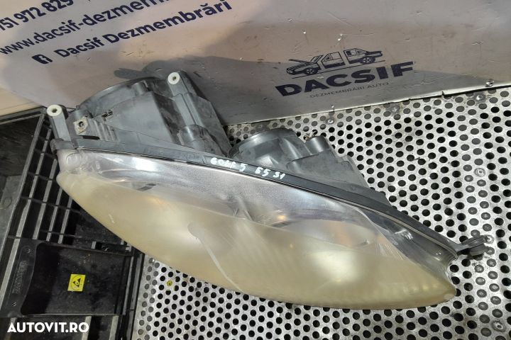 Far dreapta 1K6941006Q / 1LG247007 1K6941006Q / 1LG247007 Volkswagen - 2
