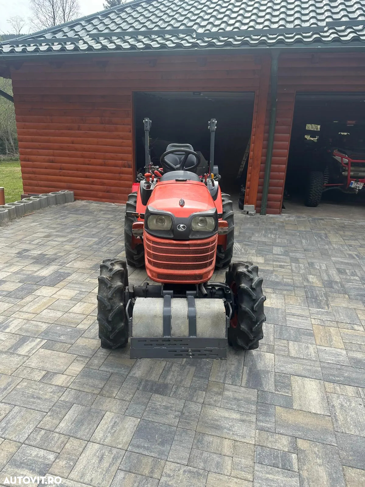 Kubota B2420 - 6