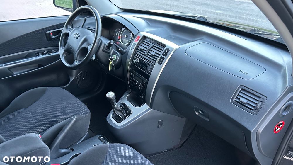 Hyundai Tucson 2.0 2WD GLS - 15