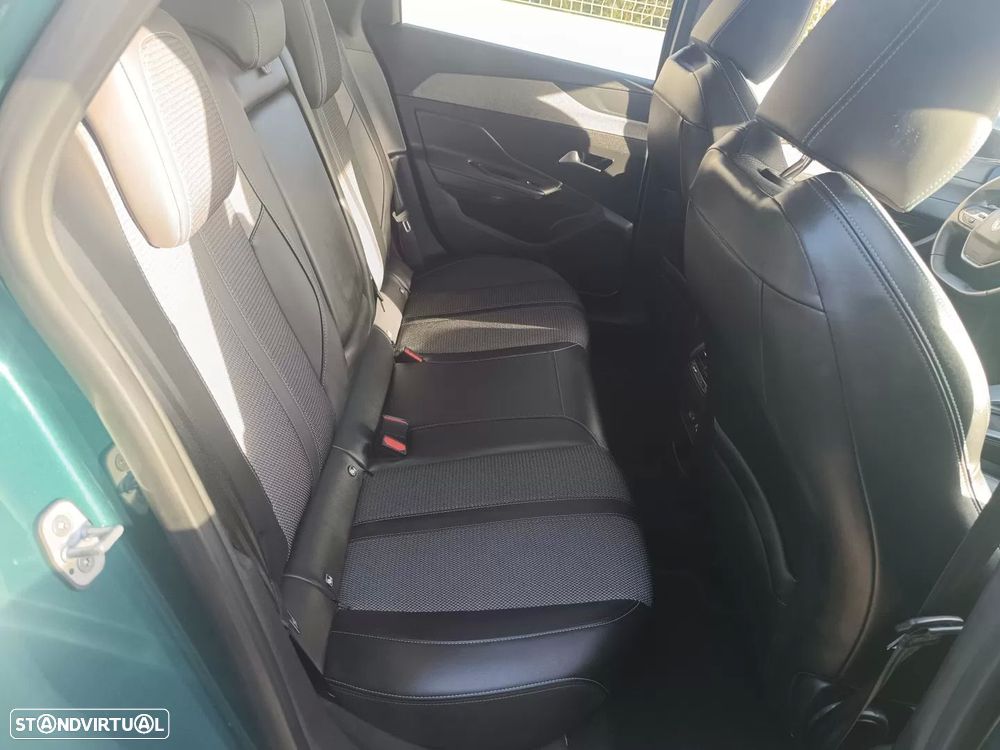 Peugeot 308 SW 1.2 PureTech Allure Pack EAT8 - 34