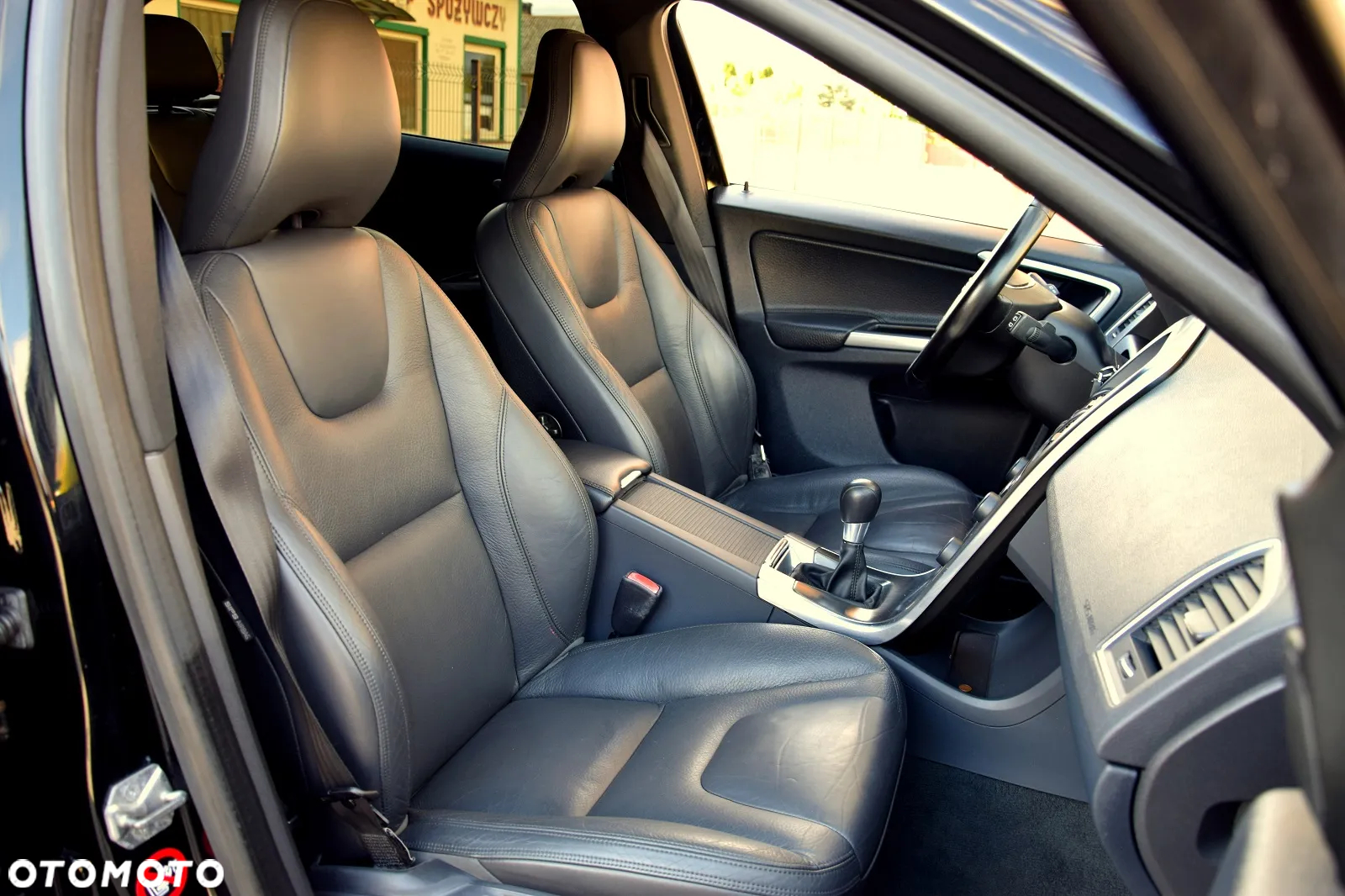 Volvo XC 60 D5 AWD Summum - 15
