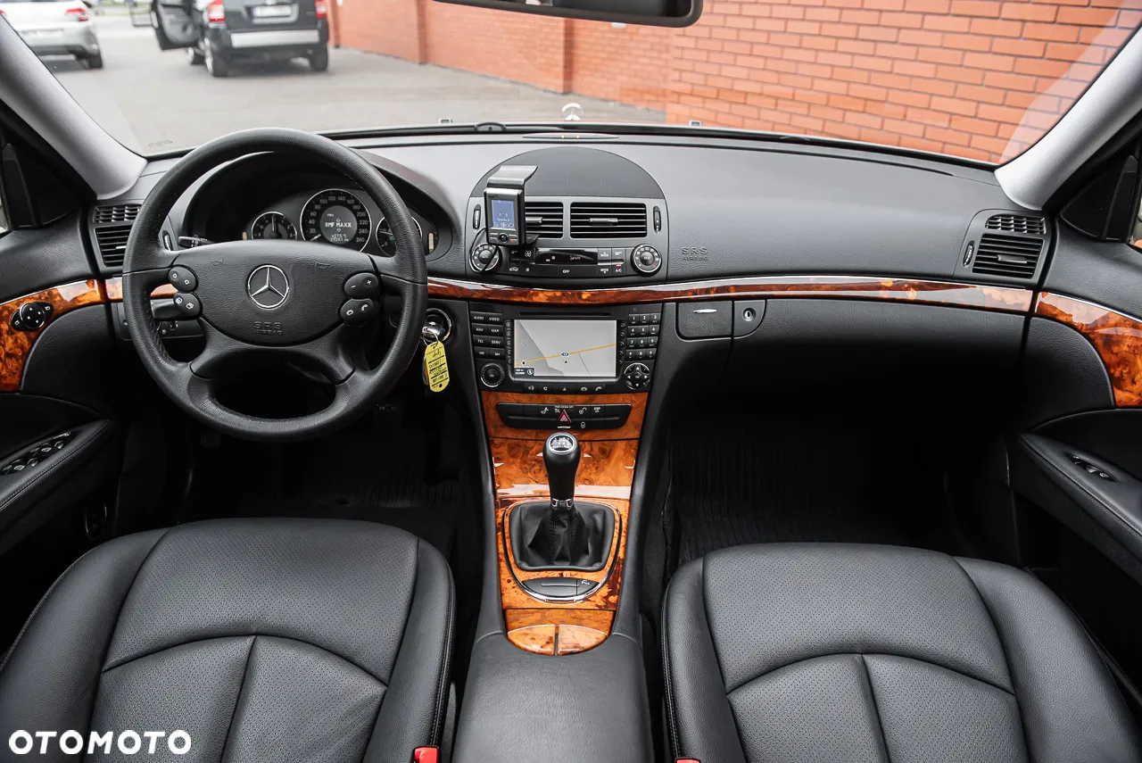 Mercedes-Benz Klasa E 200 CDI Classic BusinessEDITION - 26