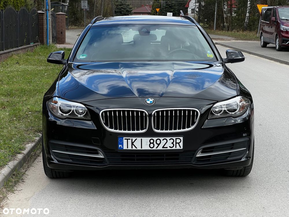 BMW Seria 5 525d xDrive Sport-Aut - 17