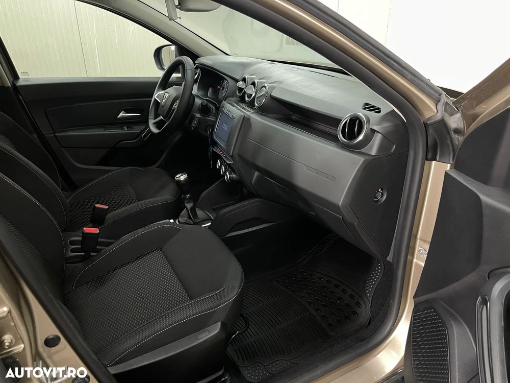 Dacia Duster 1.6 SCe Comfort - 10