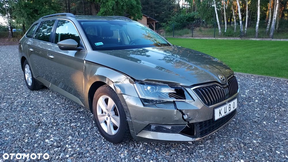 Skoda Superb 2.0 TDI Ambition - 3
