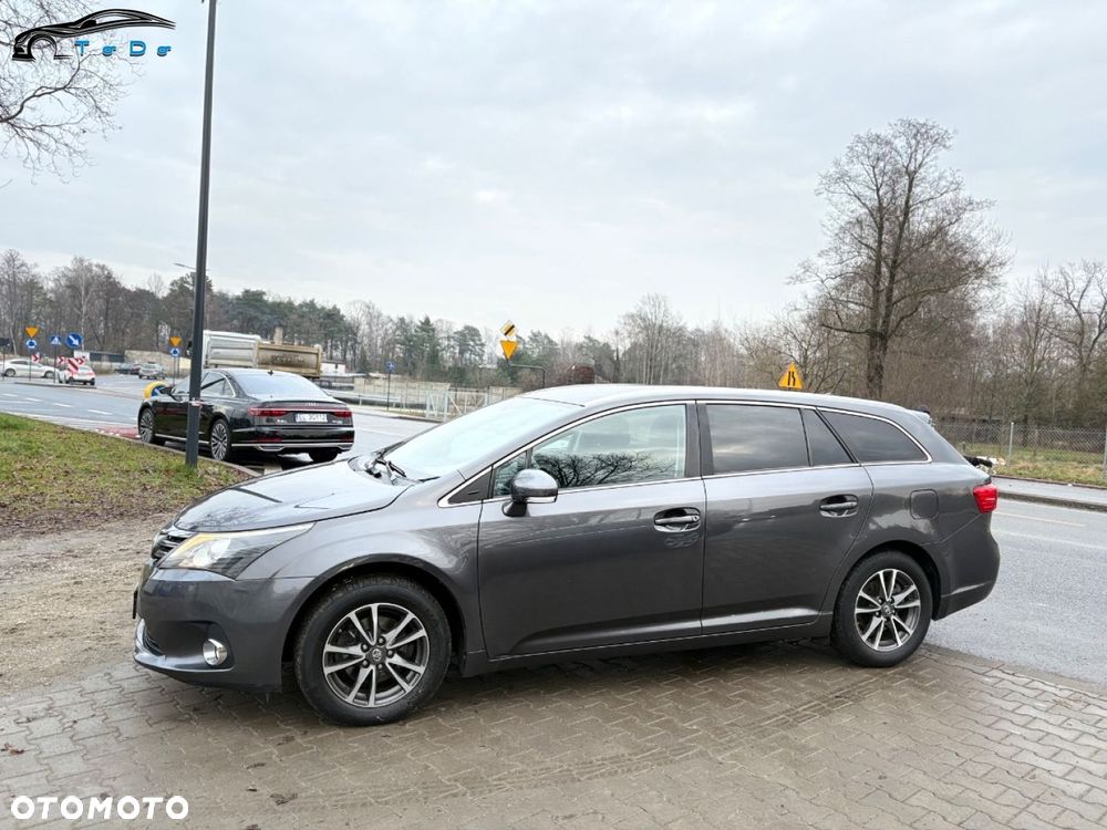 Toyota Avensis 2.0 D-4D Sol plus+NAVI - 13
