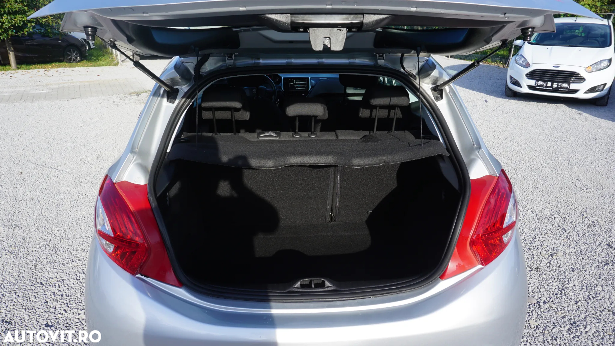 Peugeot 208 1.4 VTi Active - 11