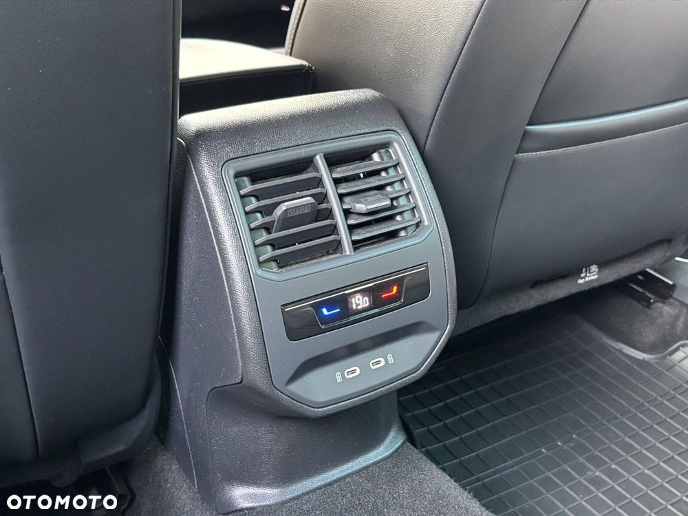 Cupra Leon 1.5 eTSI DSG - 14