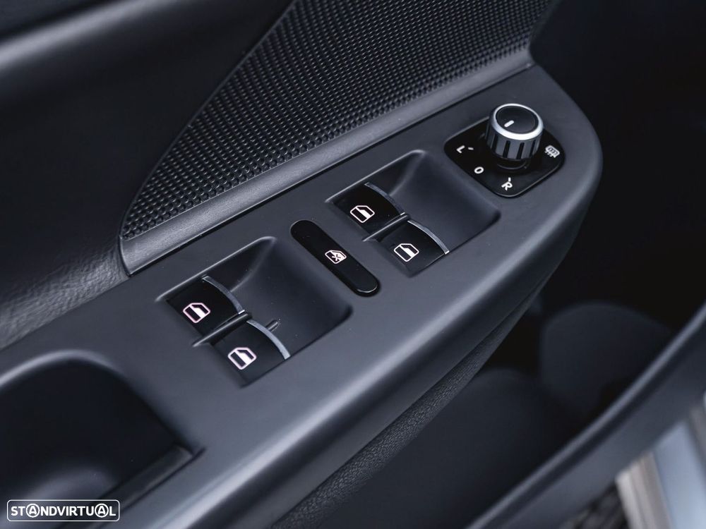 VW Golf 3.2 R32 4Motion - 9