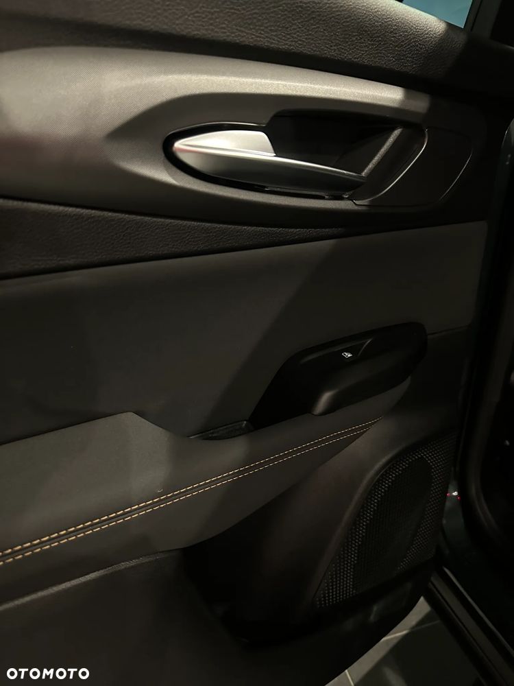 Alfa Romeo Tonale 1.5 T4 GSE mHEV Veloce DCT - 17