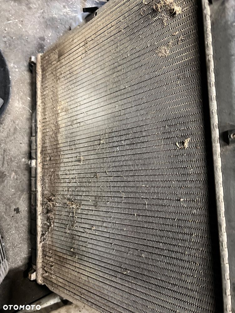 Chłodnica wody ssangyong Rexton 2.9td automat