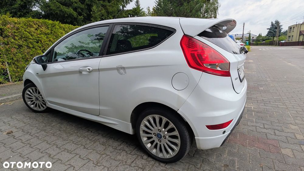 Ford Fiesta 1.4 TDCI Futura - 5