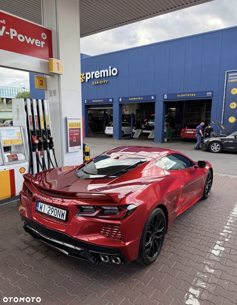 Chevrolet Corvette - 4