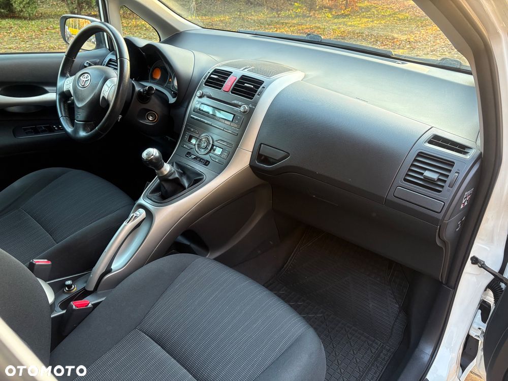 Toyota Auris 1.6 VVT-i Prestige - 13