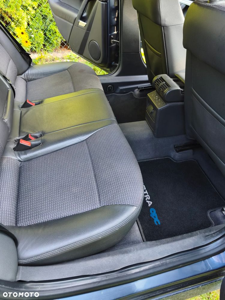 Opel Vectra 1.9 CDTI Cosmo - 18