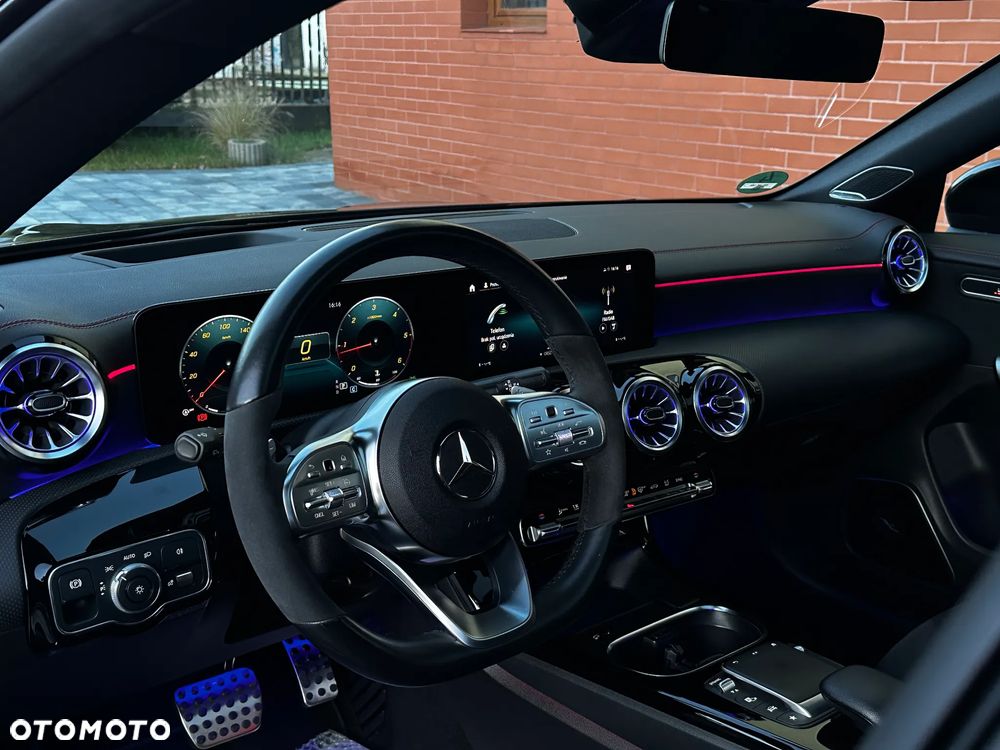 Mercedes-Benz CLA 200 d Shooting Brake 8G-DCT AMG Line Advanced Plus - 36