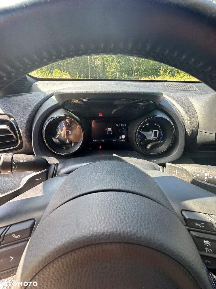 Toyota Yaris 1.5 Selection Elegant CVT - 12