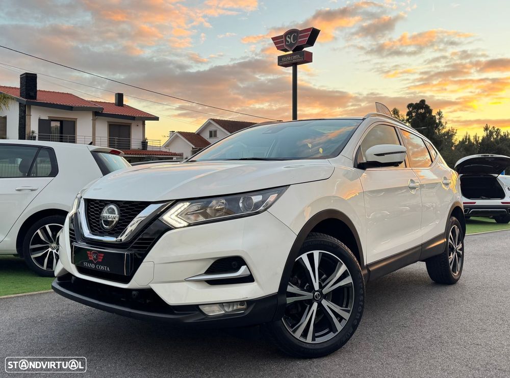 Nissan Qashqai 1.5 dCi N-Connecta J18 - 1