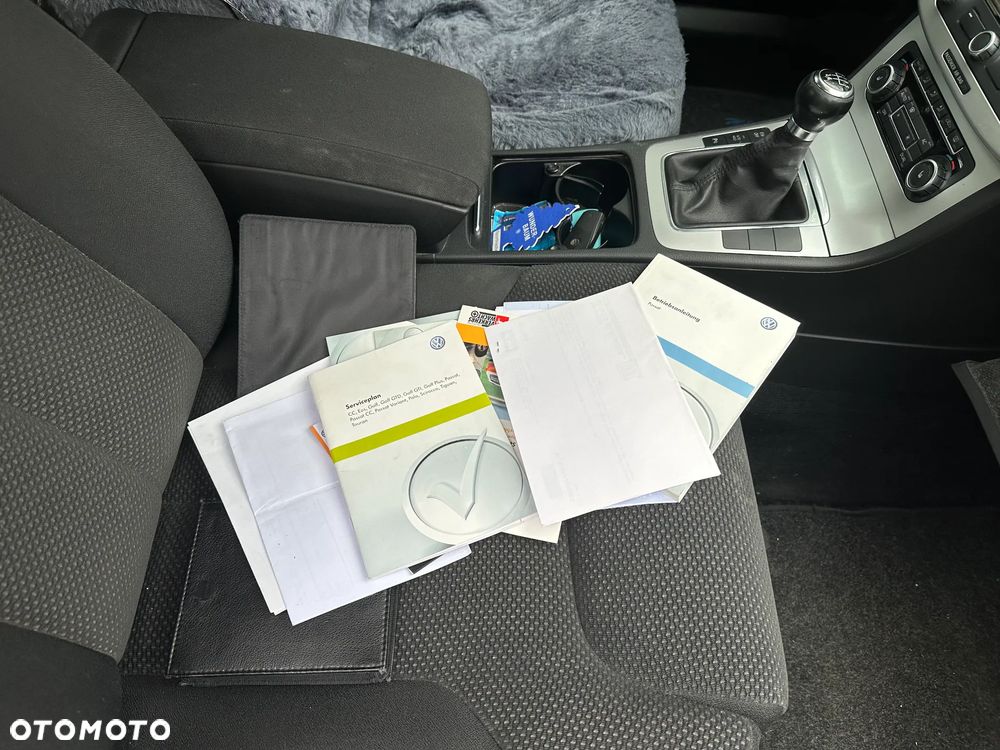 Volkswagen Passat 2.0 TDI DPF BlueMotion Technology Comfortline - 15