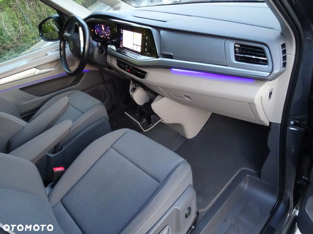 Volkswagen Multivan - 8