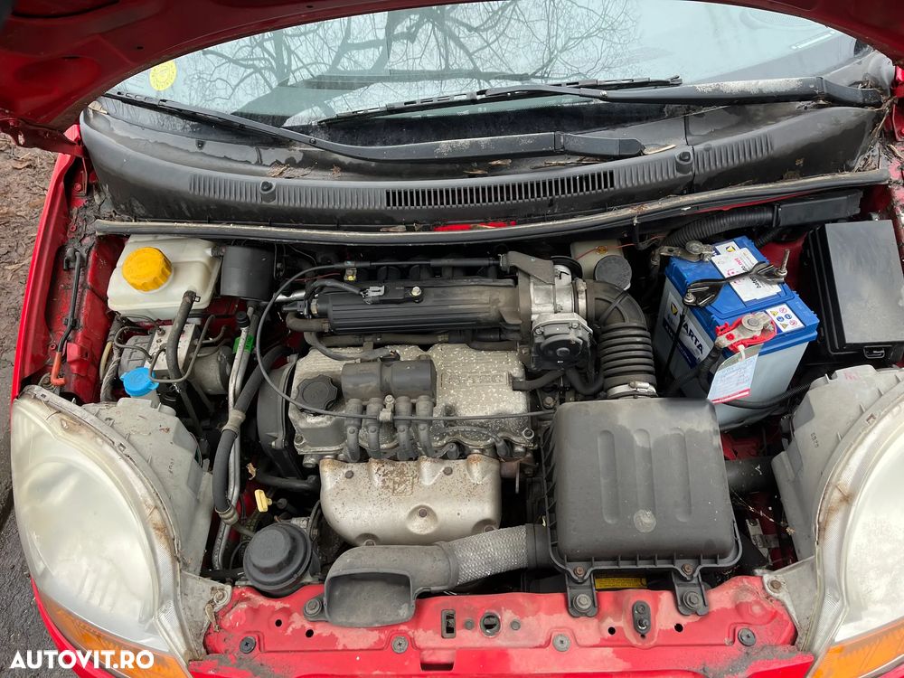 Dezmembrez Chevrolet Spark 2006 rosu benzina - 8