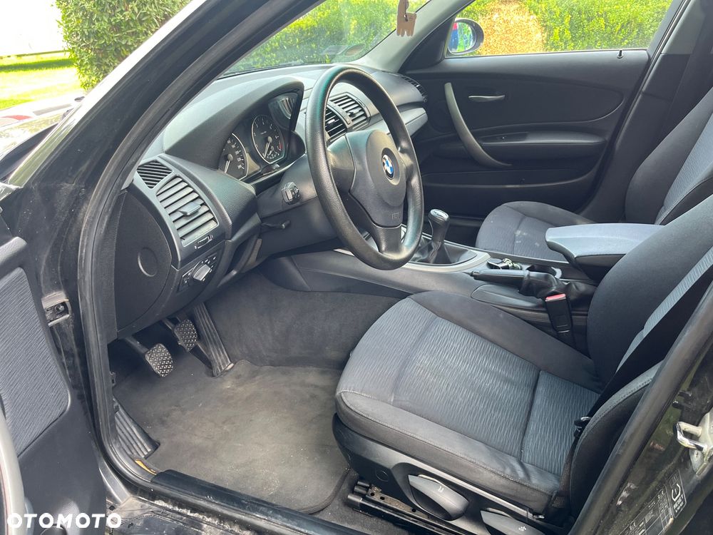 BMW Seria 1 116i - 17