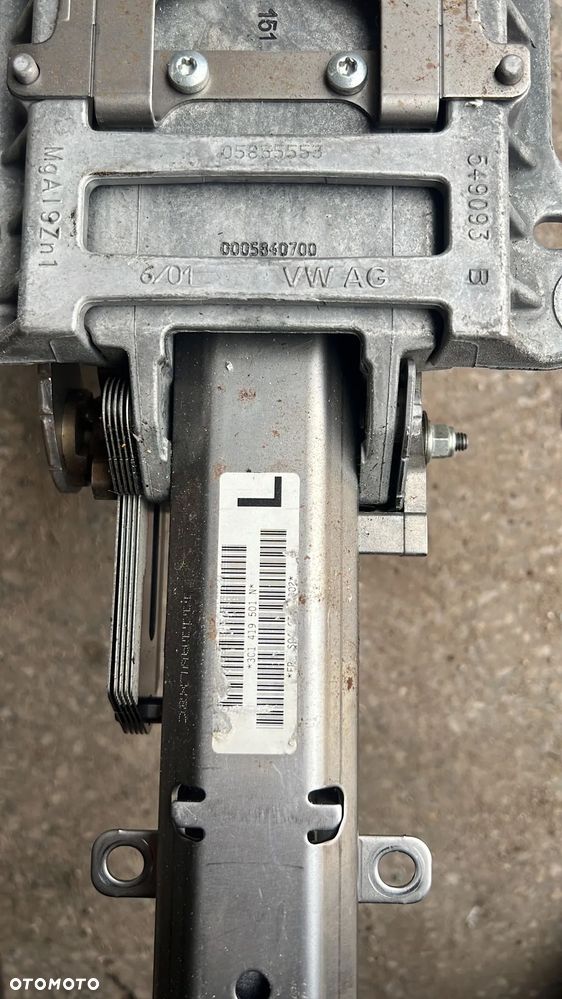 Kolumna kierownicza krzyżak blokada kierownicy VW Passat B6 - 2