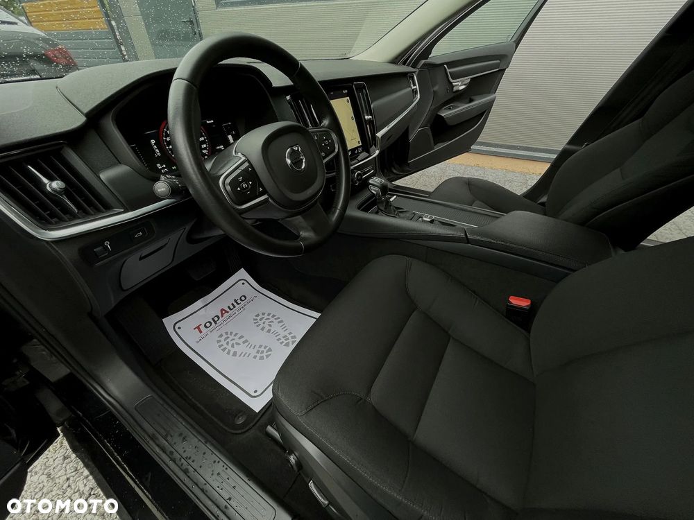 Volvo V90 D4 SCR Momentum - 19