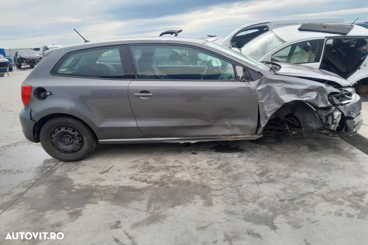 Dezmembrez Volkswagen VW Polo 5 6R [2009 - 2015] Hatchback 3-usi 1.4 - 2