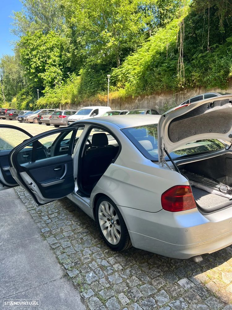 BMW 320 dA - 6