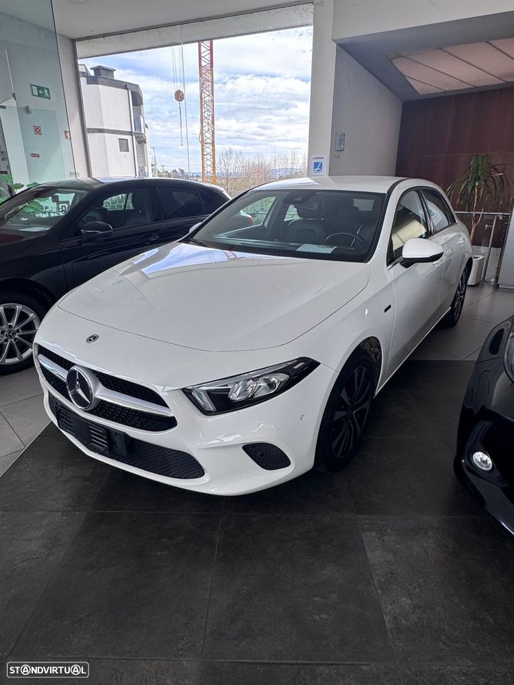 Mercedes-Benz A 250 e 8G-DCT Style - 1