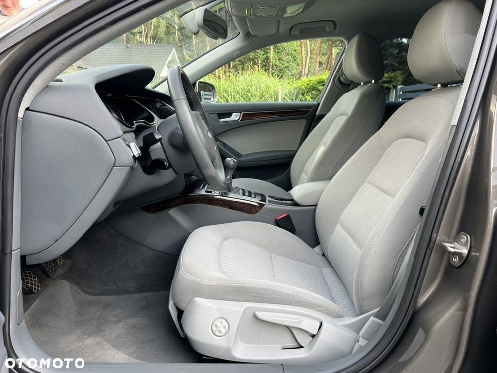 Audi A4 Limousine - 9