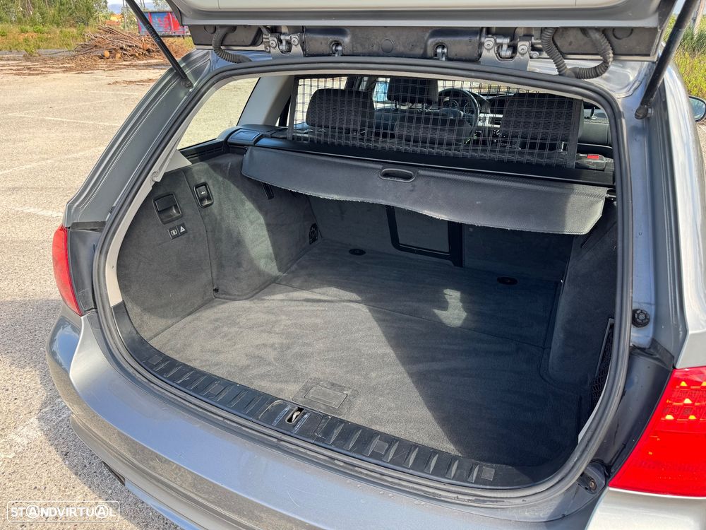 BMW 320 d DPF Edition Sport - 9