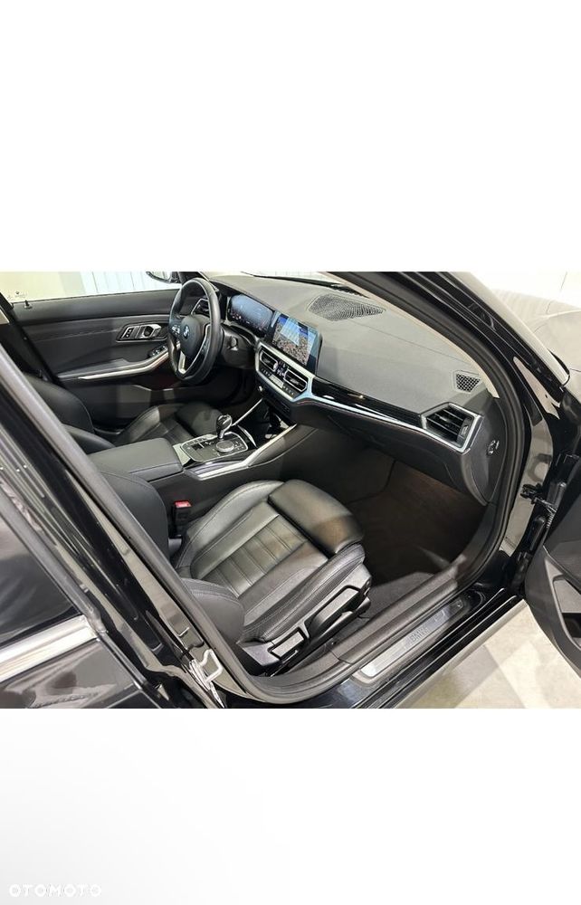 BMW Seria 3 320d MHEV Luxury Line - 23