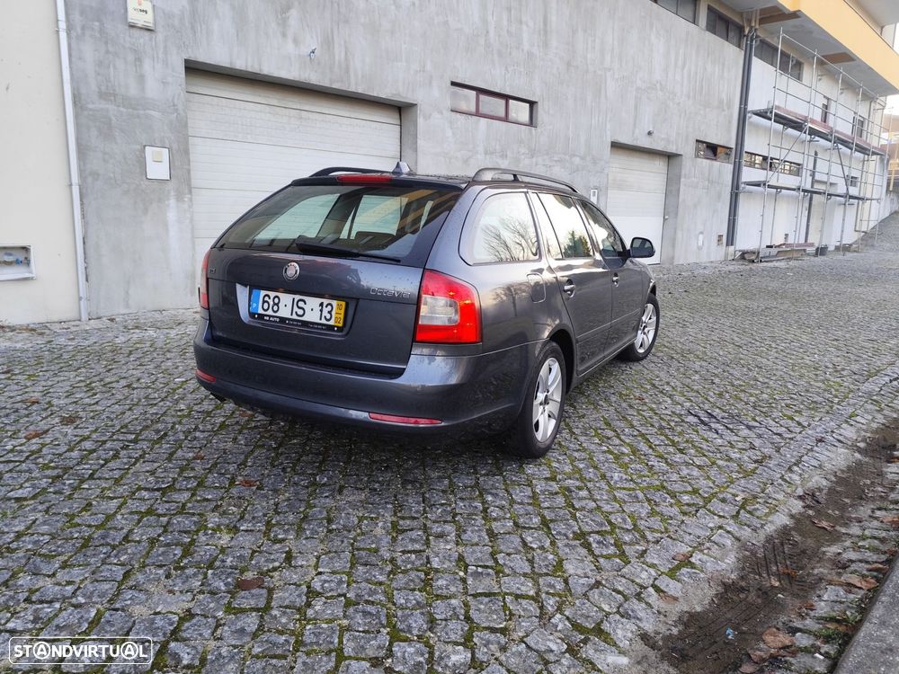 Skoda Octavia Break 1.6 TDi Ambition - 10