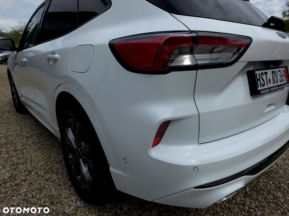 Ford Kuga 2.0 EcoBlue mHEV FWD ST-Line - 23