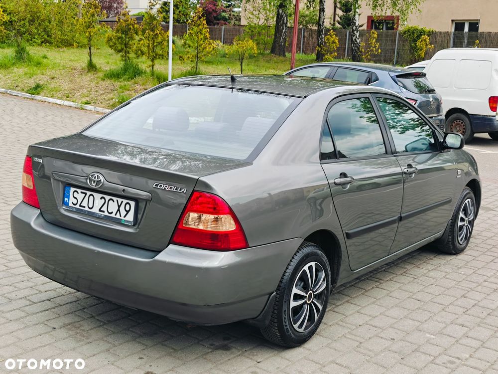 Toyota Corolla 1.4 Terra3 - 33