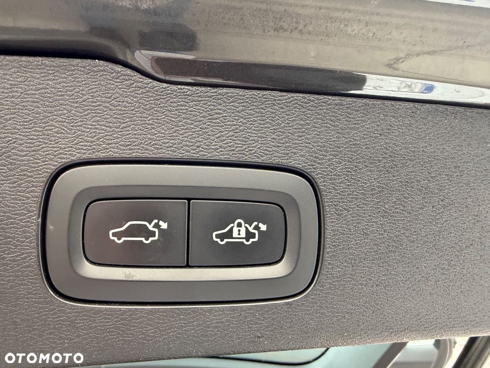 Volvo V60 T6 AWD Recharge Geartronic Inscription - 34